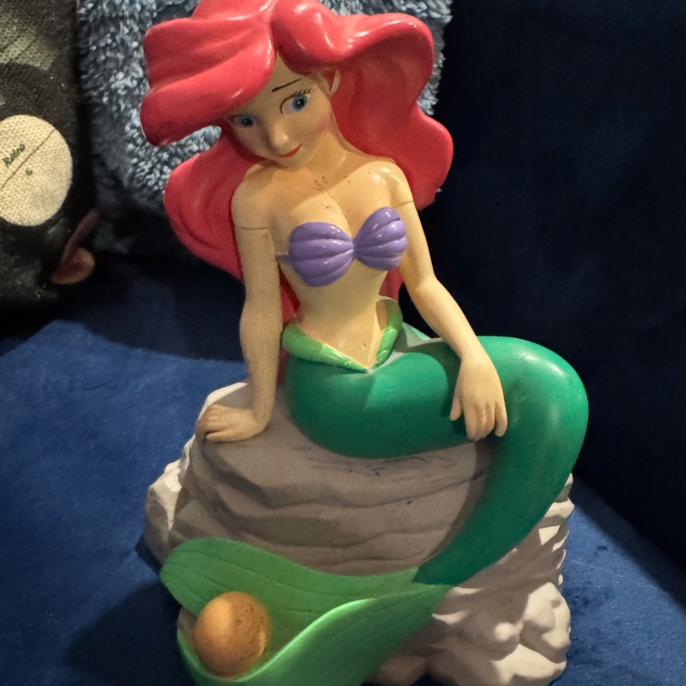 Disney Little Mermaid Ariel Figurine in Red, Purple, Green